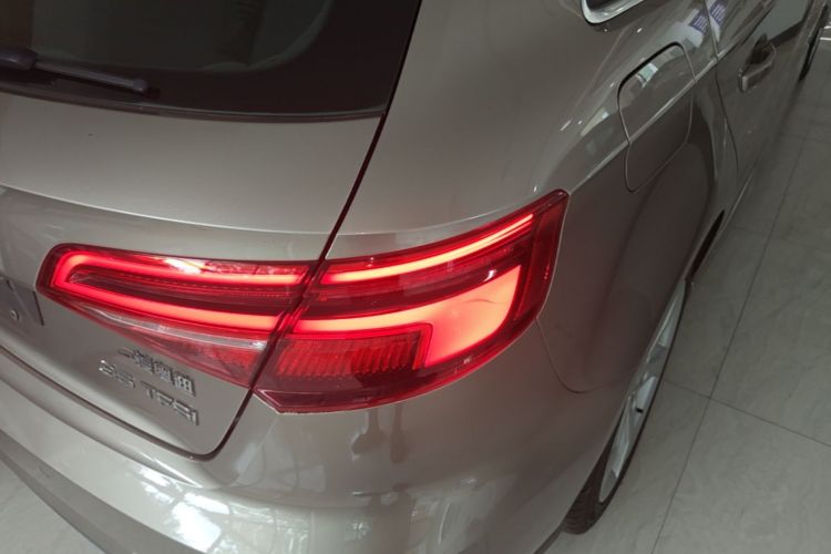 Audi A3 2018 car image #8
