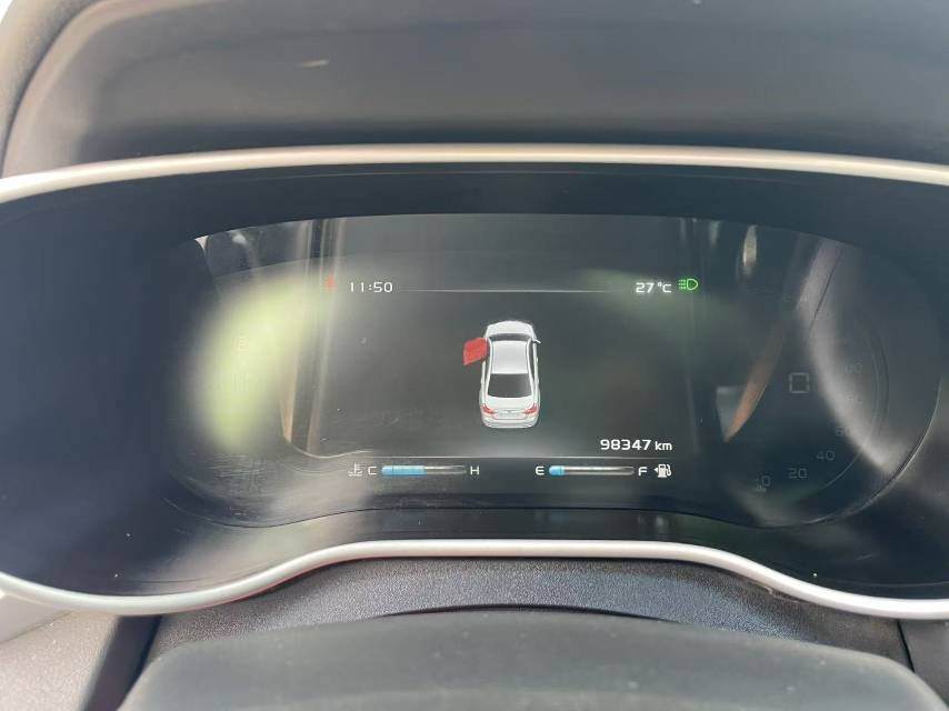 GEELY Emgrand 2019 car image #9