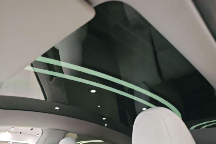 Tesla Model Y 2023 #18 Tesla Model Y 2023 immagine di auto #18