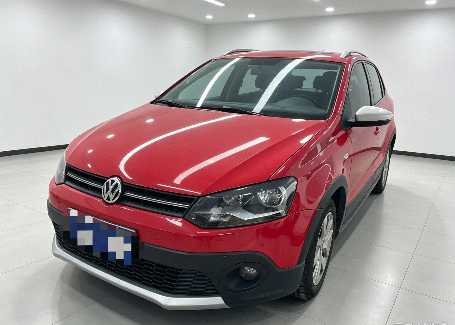 Volkswagen Polo 2015 Volkswagen Polo 2015 car image
