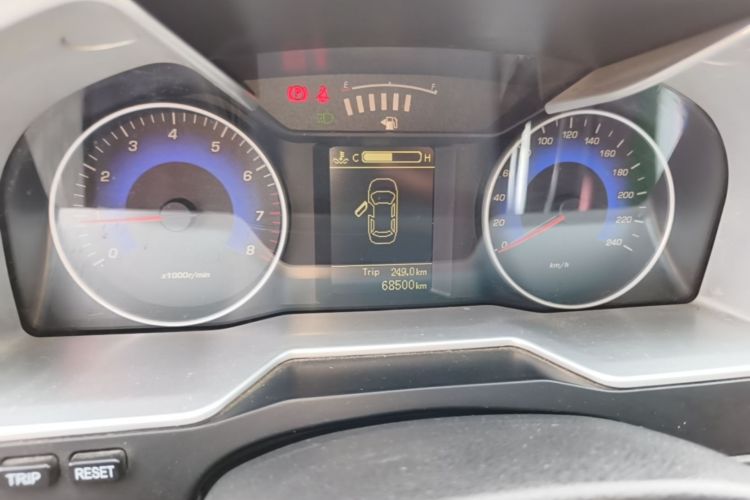 GEELY Emgrand 2015 #12 GEELY Emgrand 2015 car image #12