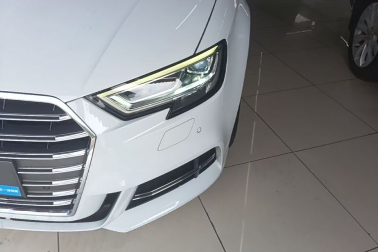 Audi A3 2020 car image #23