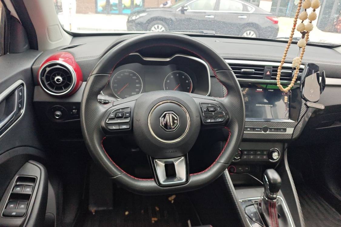 MG ZS 2018 car image #22