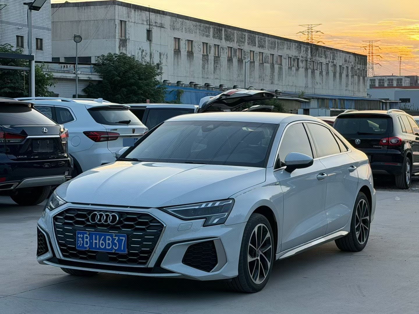 2022 immagine di auto 