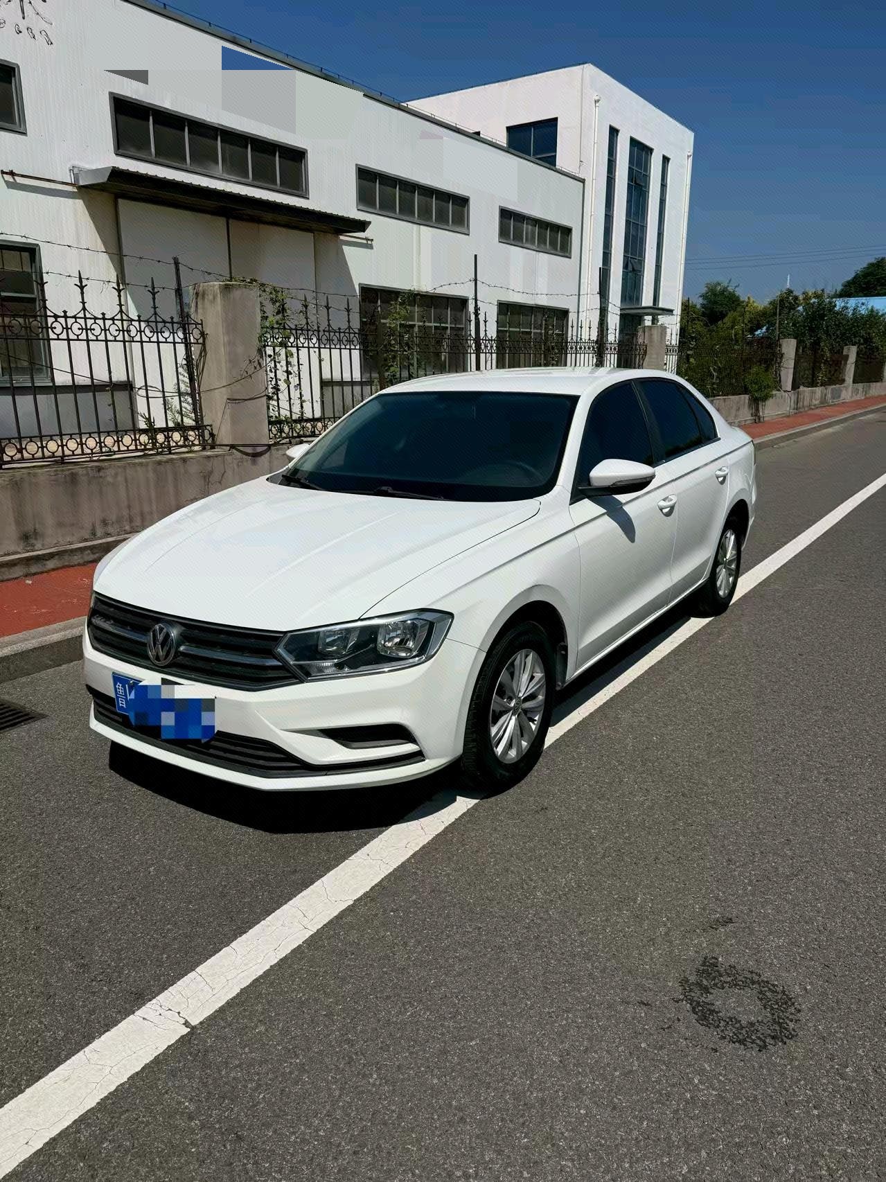 Volkswagen Bora 2017 car image 