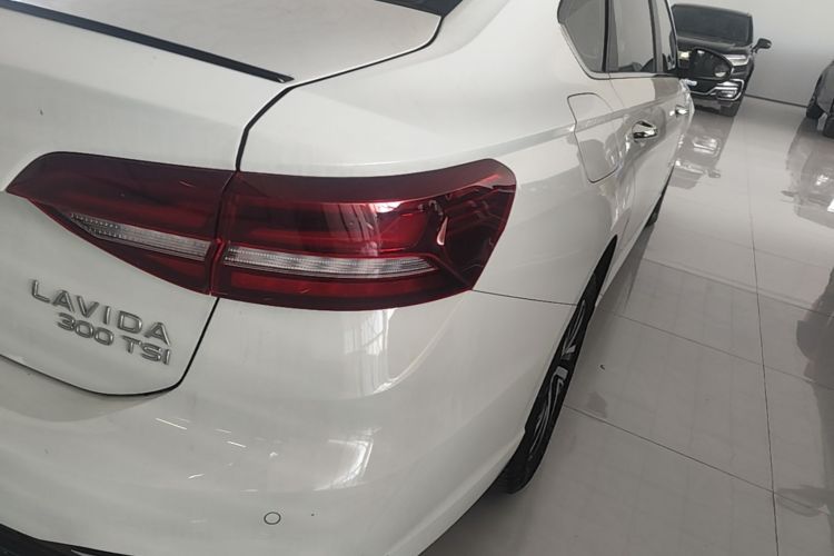 Volkswagen Lavida 2024 imagen de coche #8