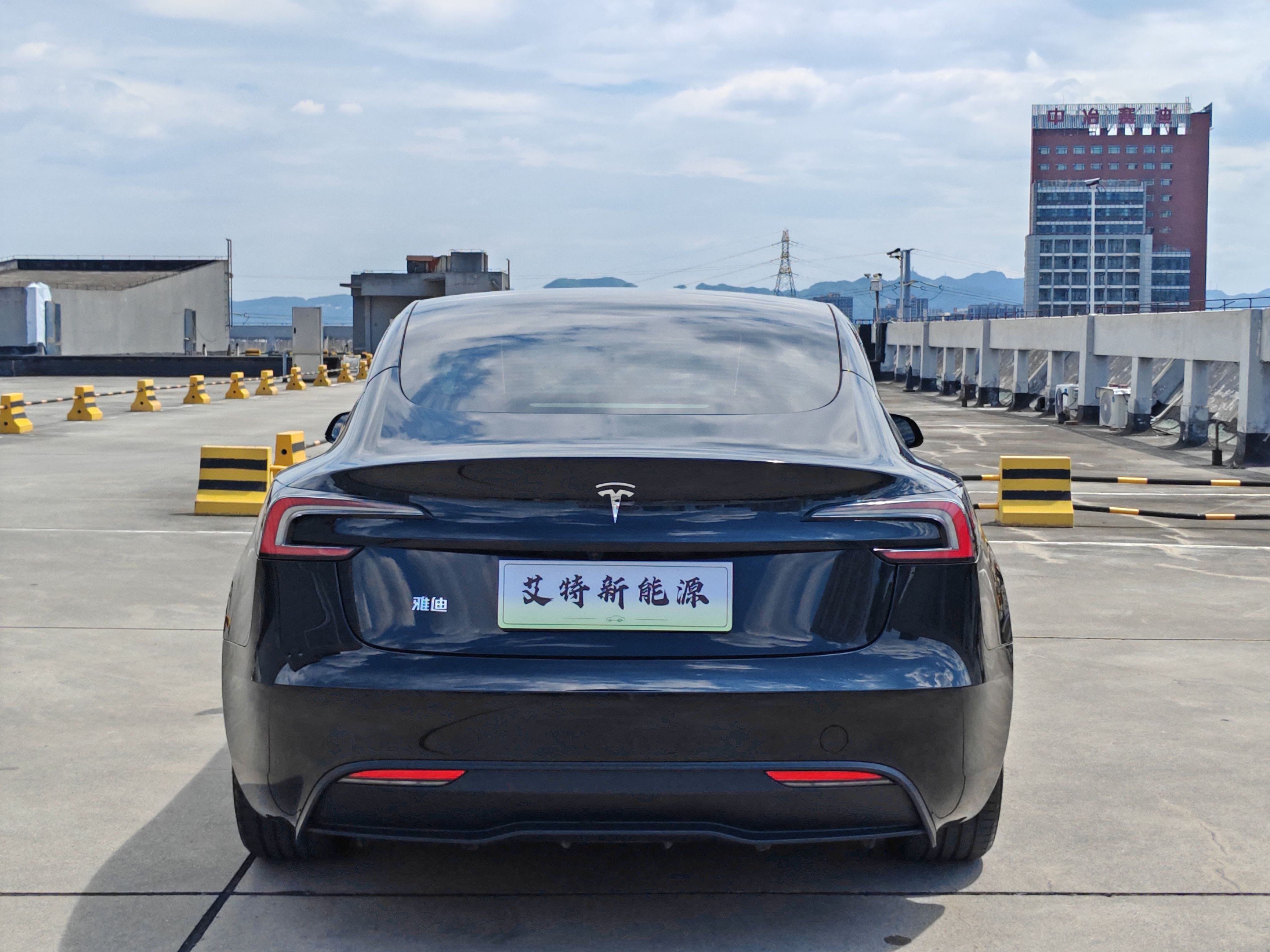 Tesla Model 3 2025 car image #5