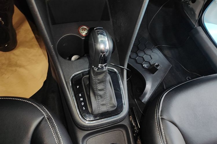 Volkswagen Polo 2017 #14 Volkswagen Polo 2017 car image #14