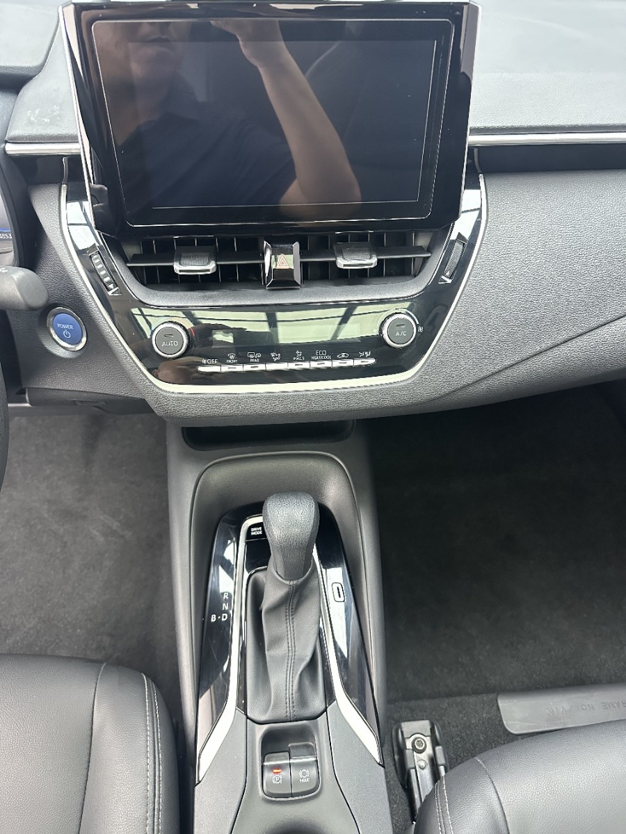 Toyota Corolla 2023 car image #13