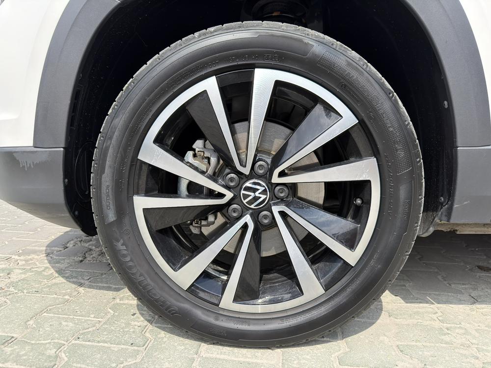 Volkswagen Tharu 2022 car image #12