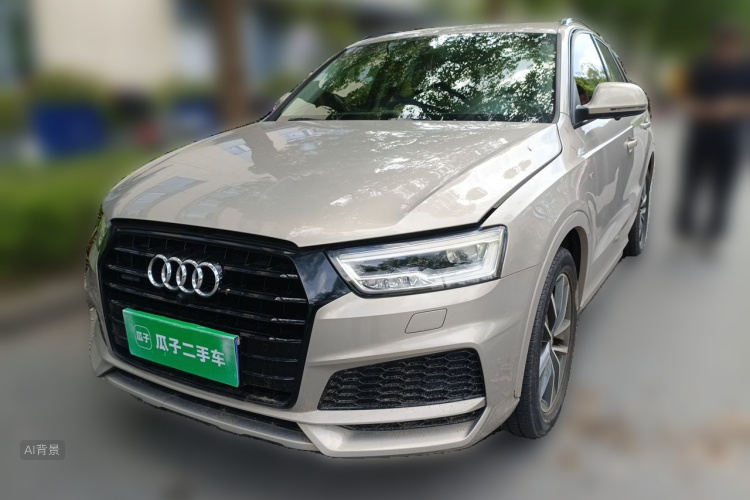 Audi Q3 2019 car image #2