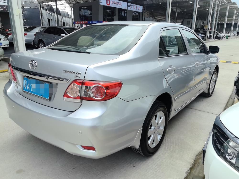 Toyota Corolla 2011 immagine di auto #6