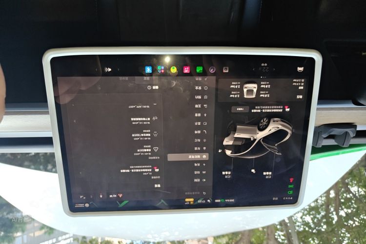 Tesla Model Y 2022 car image #15