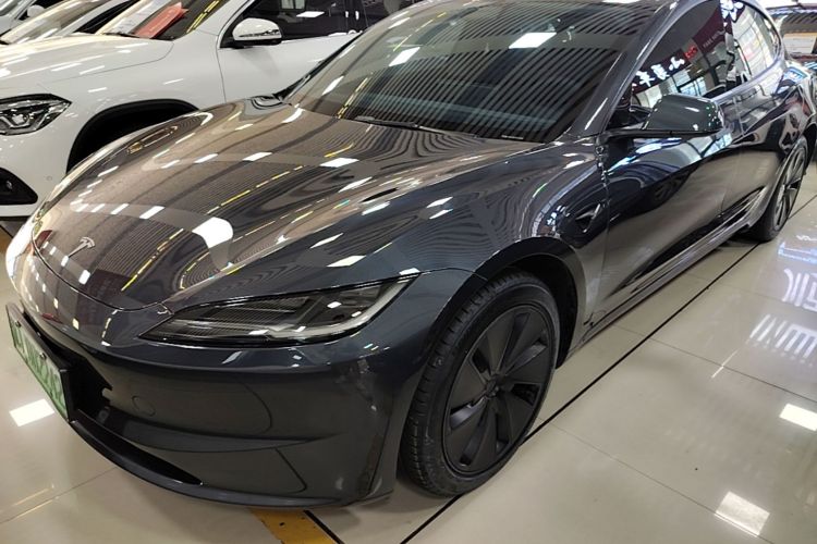 Tesla Model 3 2025 #2 Tesla Model 3 2025 car image #2