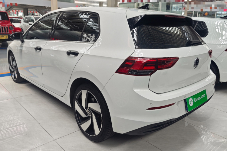 Volkswagen Golf 2024 صورة سيارة #7