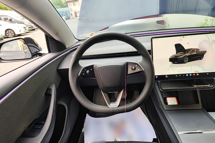 Tesla Model 3 2024 car image #11