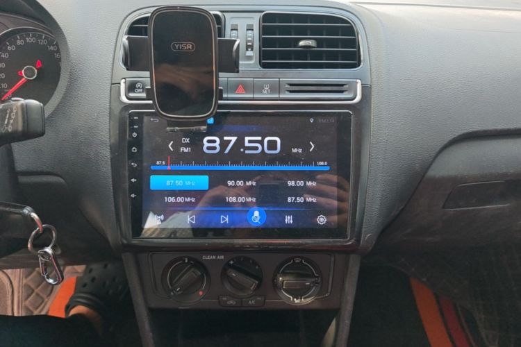 Volkswagen Polo 2019 #13 Volkswagen Polo 2019 car image #13