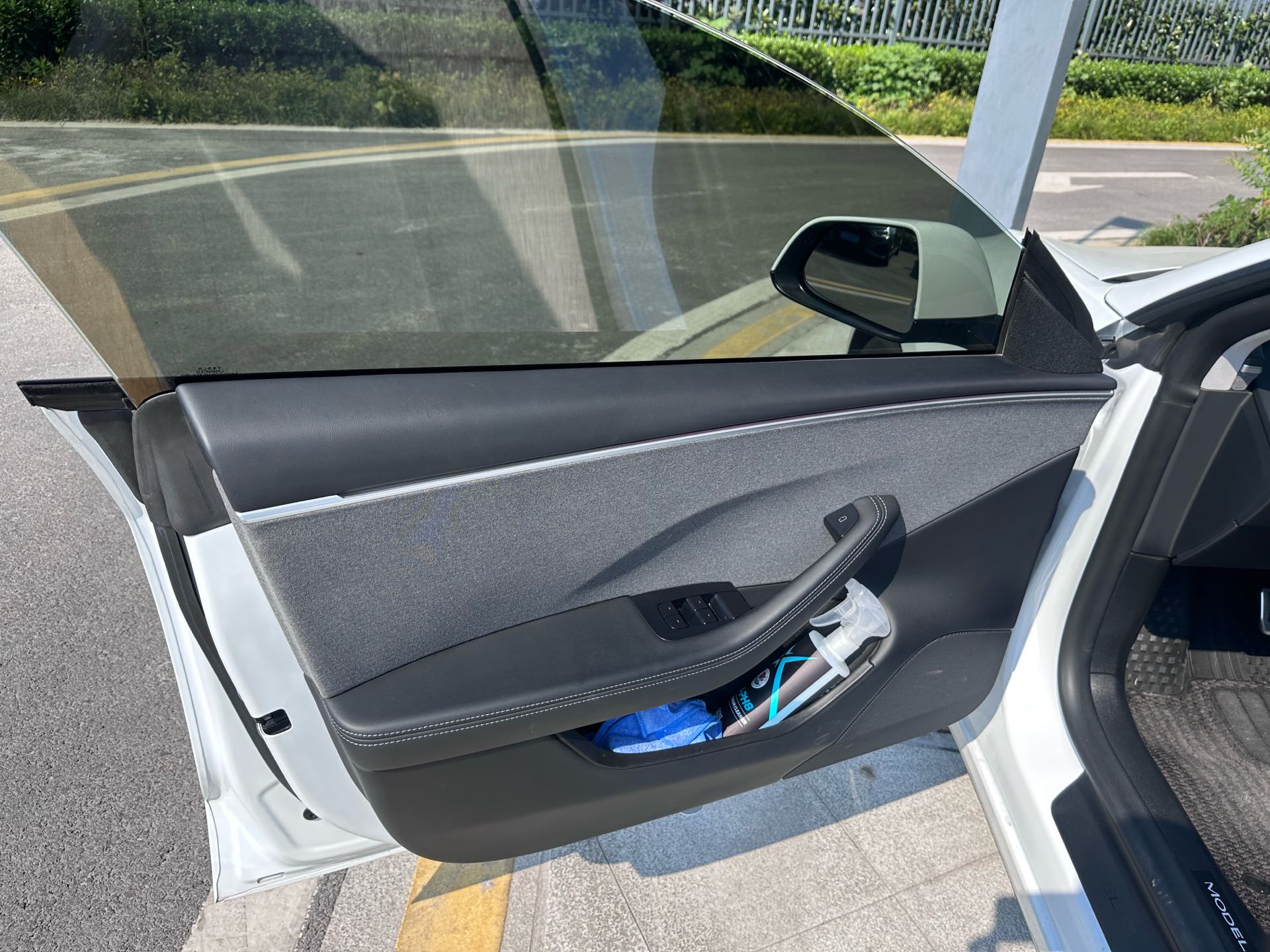 Tesla Model 3 2024 car image #3
