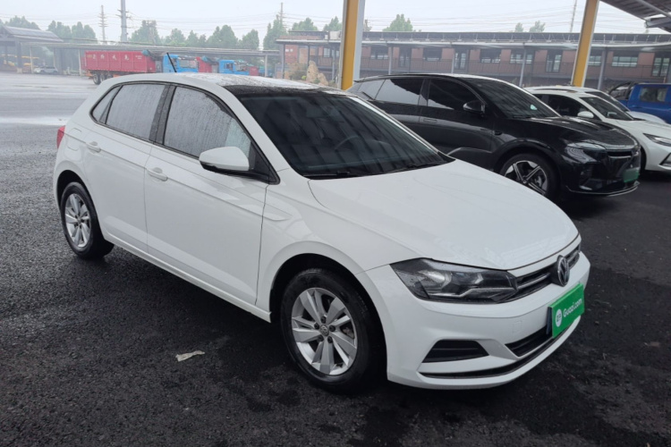 Volkswagen Polo 2020 car image #4
