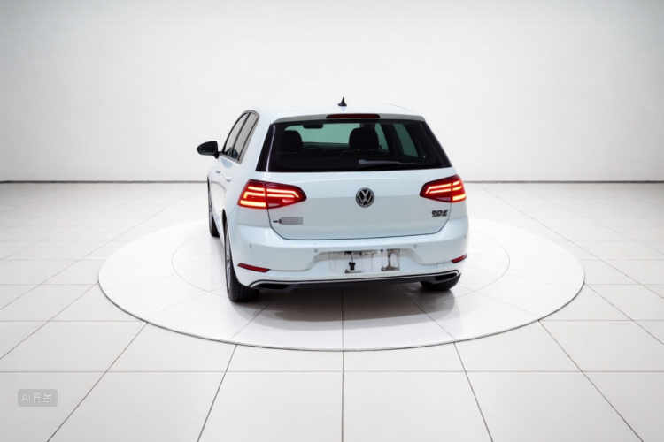 Volkswagen Golf 2018 car image #4