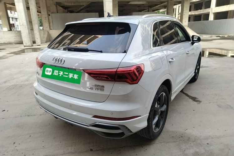 Audi Q3 2021 car image #7
