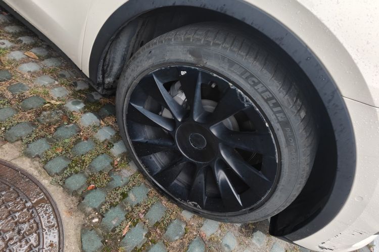 Tesla Model Y 2022 #9 Tesla Model Y 2022 immagine di auto #9