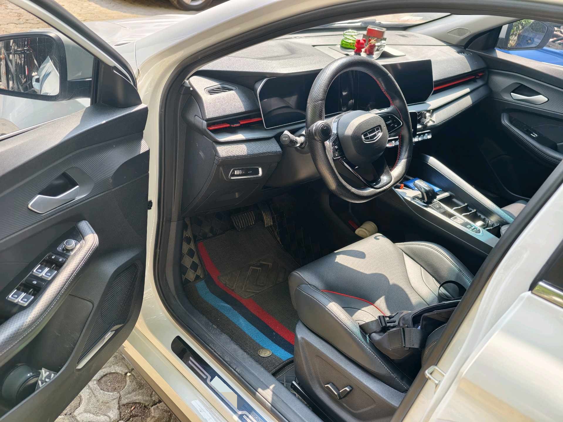 GEELY Binray 2023 car image #4