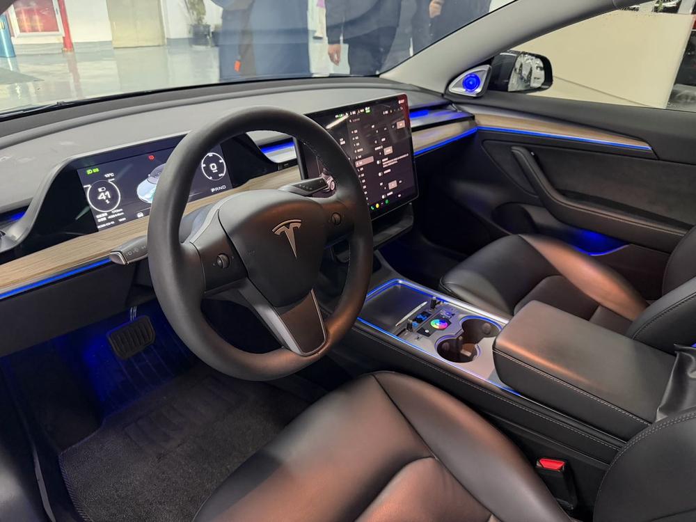 Tesla Model 3 2023 #14 Tesla Model 3 2023 car image #14