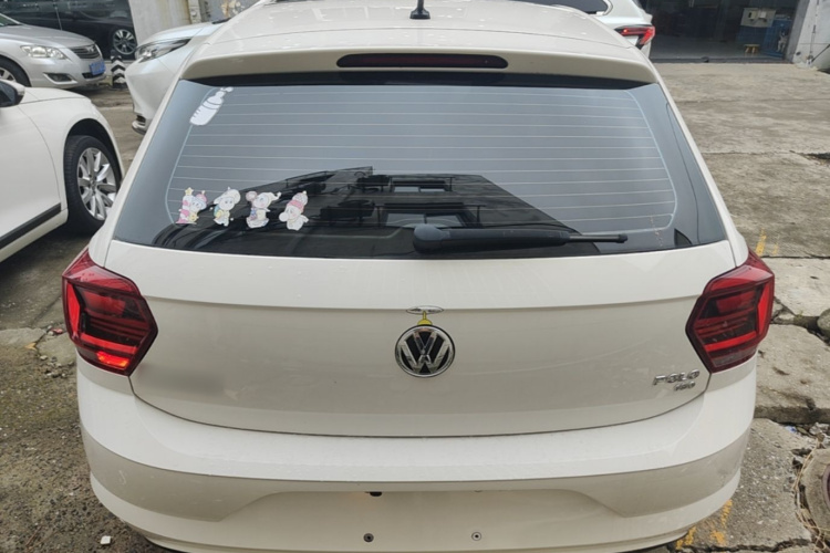 Volkswagen Polo 2021 car image #6