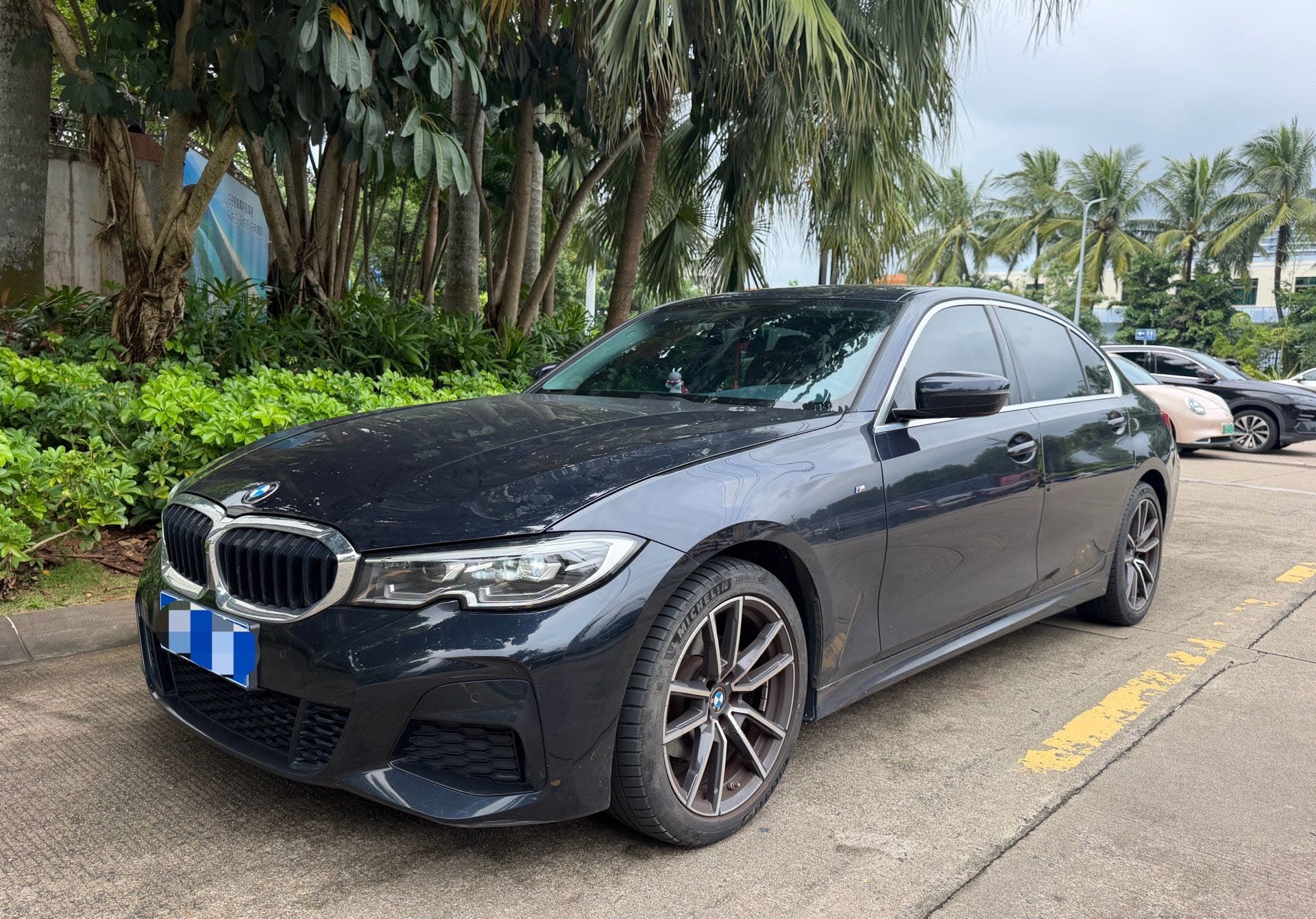 BMW 3 Series 2022 BMW 3 Series 2022 immagine di auto