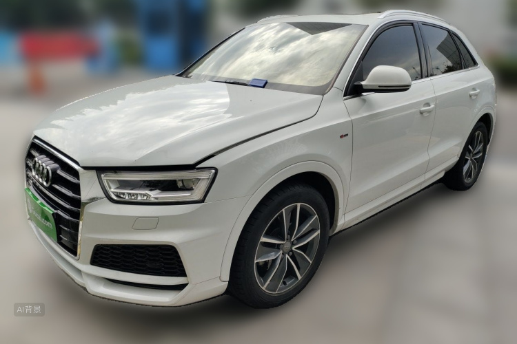 Audi Q3 2019 car image #2