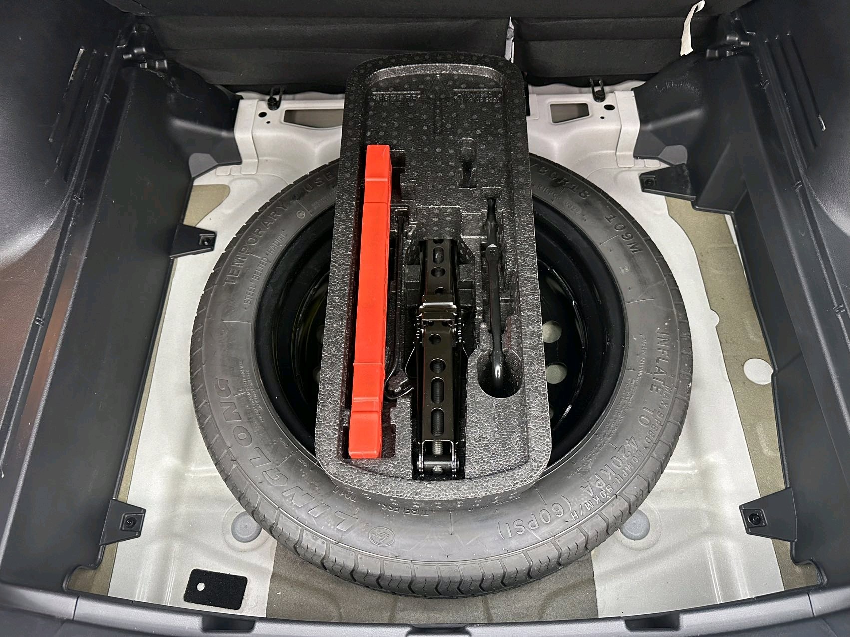 GEELY Vision X6 2022 image de voiture #17