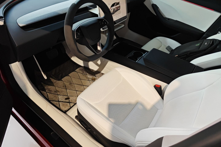 Tesla Model 3 2024 #15 Tesla Model 3 2024 car image #15