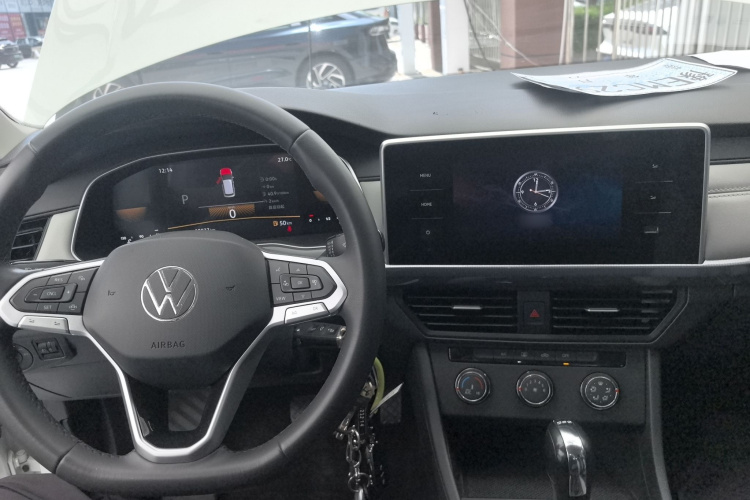 Volkswagen Bora 2024 car image #10