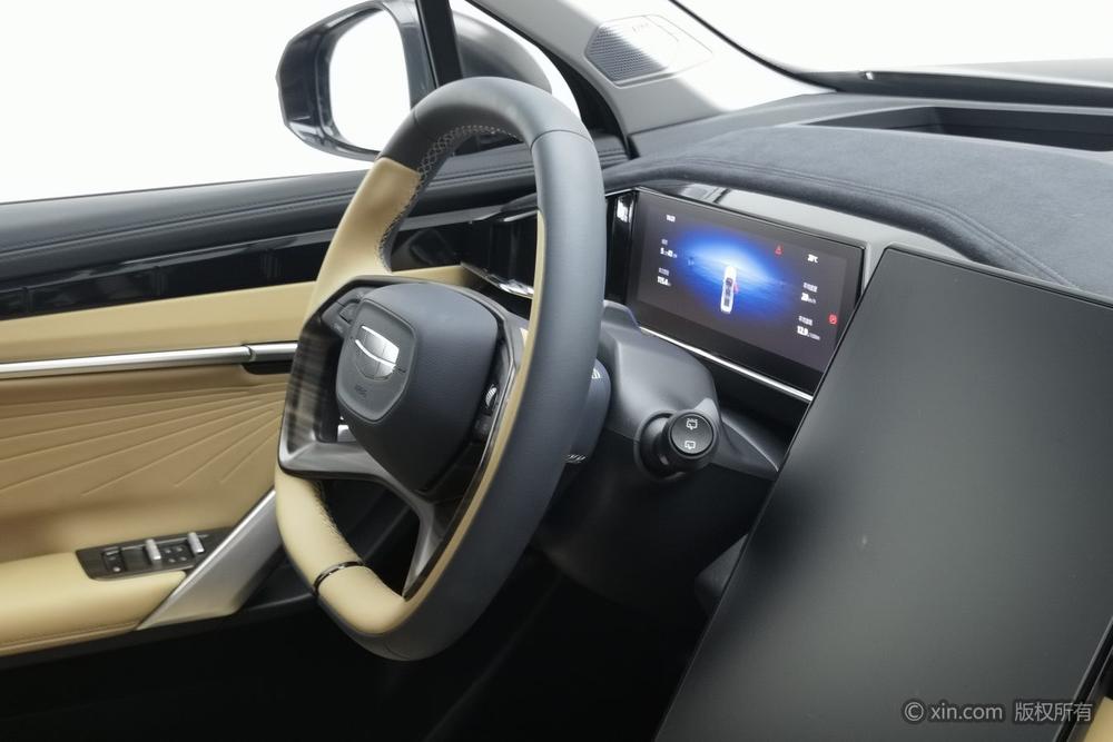 GEELY Boyue L 2023 car image #16