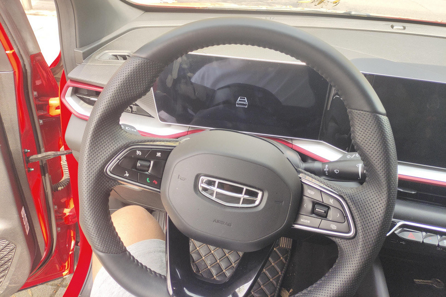 GEELY Coolray 2024 car image #5