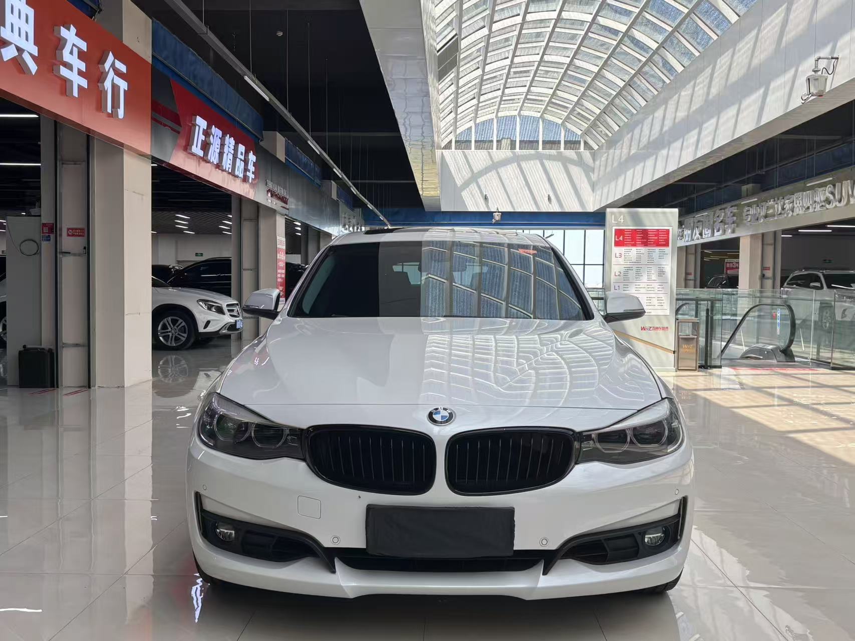 BMW 3 Series GT 2019 car image #2
