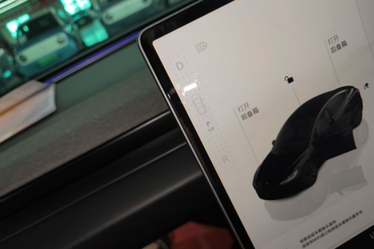 Tesla Model 3 2024 #14 Tesla Model 3 2024 car image #14