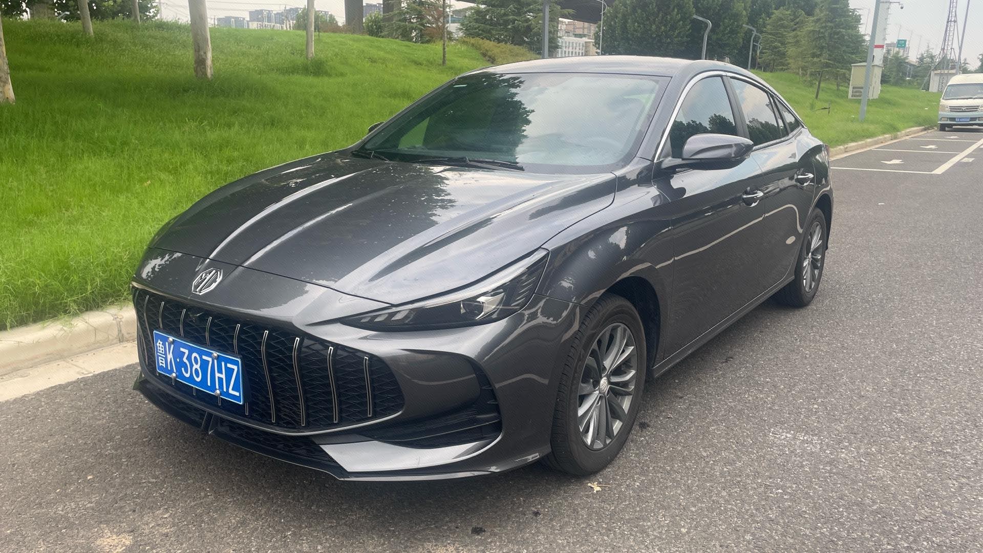 MG 5 2025 MG 5 2025 immagine di auto