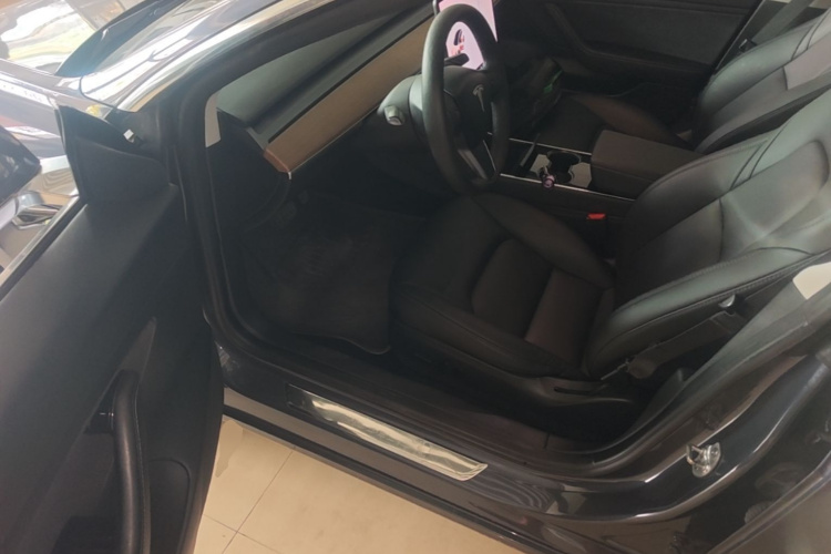 Tesla Model 3 2020 #16 Tesla Model 3 2020 car image #16