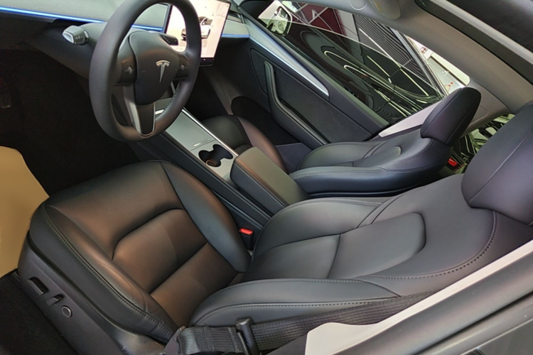 Tesla Model Y 2023 #15 Tesla Model Y 2023 car image #15
