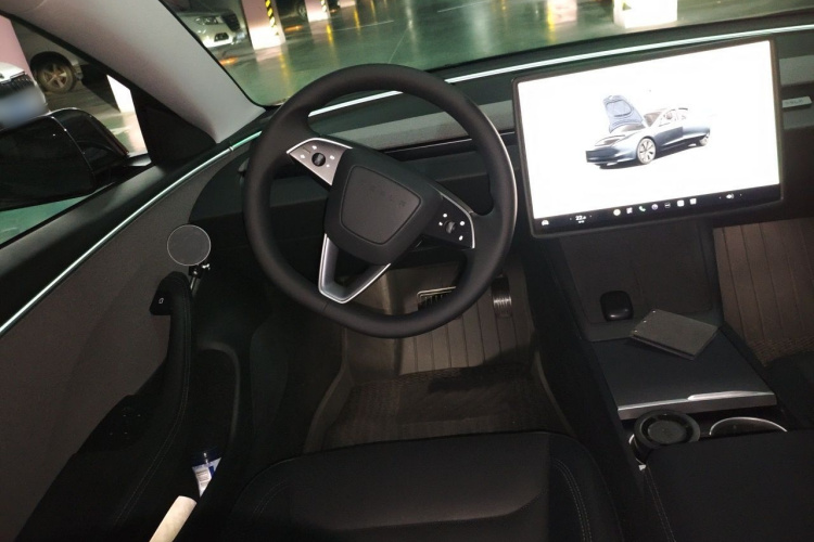 Tesla Model 3 2024 #11 Tesla Model 3 2024 car image #11