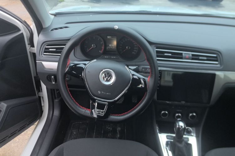 Volkswagen Lavida 2022 car image #11