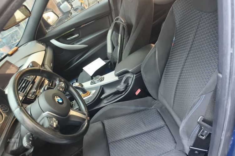 BMW 3 Series 2017 car image #17