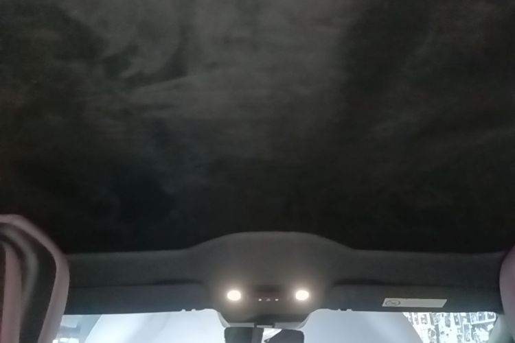 MI SU7 2025 car image #18