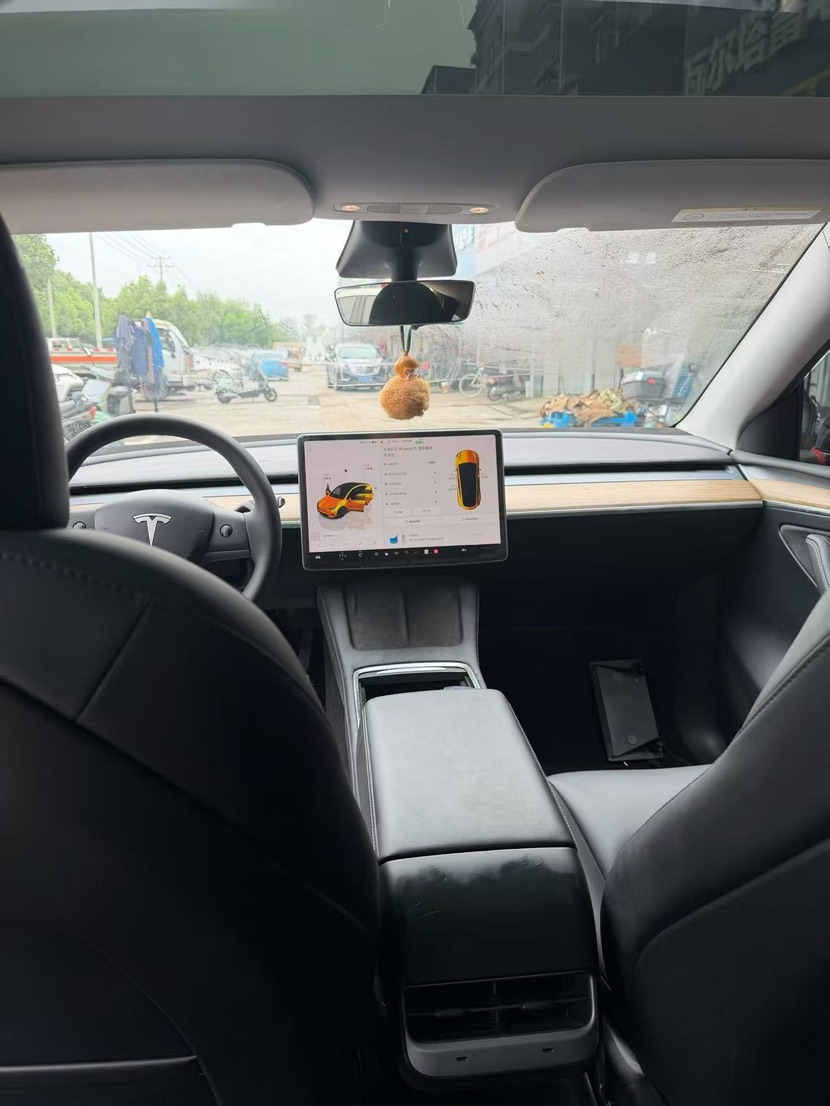 Tesla Model Y 2022 #7 Tesla Model Y 2022 car image #7