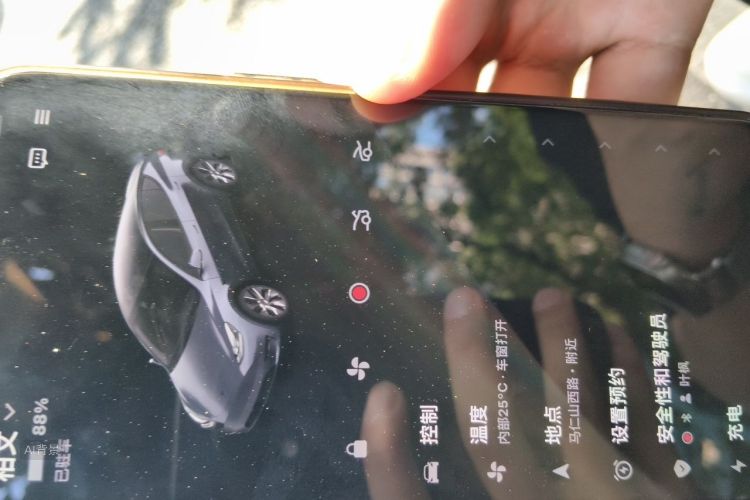 Tesla Model Y 2022 car image #10