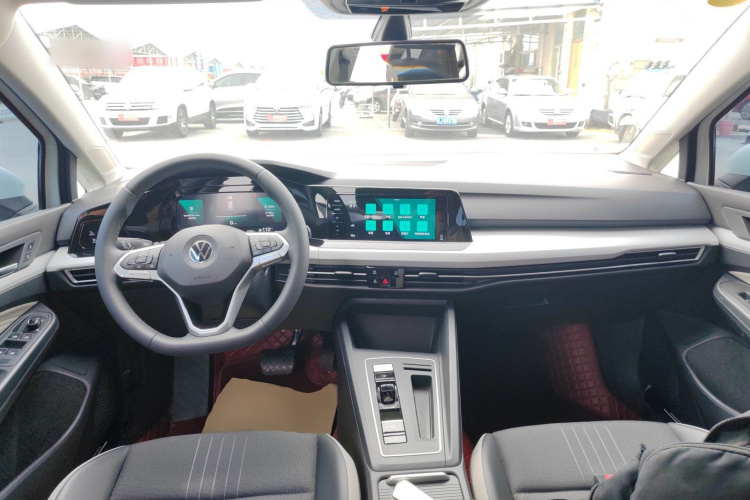 Volkswagen Golf 2022 imagen de coche #10