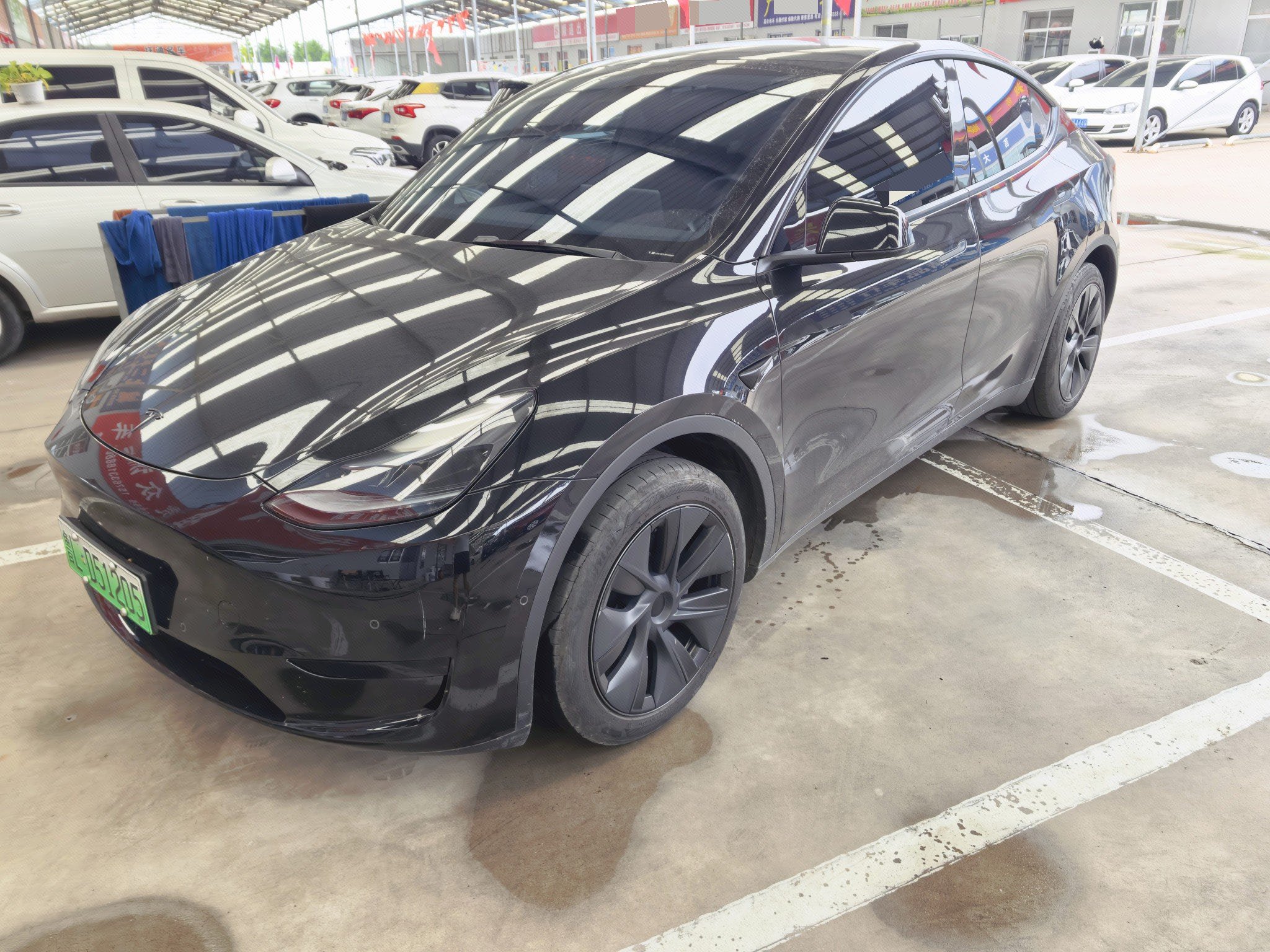 Tesla Model Y 2024 Tesla Model Y 2024 car image