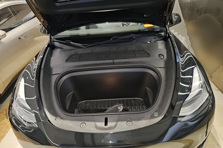 Tesla Model Y 2022 #20 Tesla Model Y 2022 car image #20
